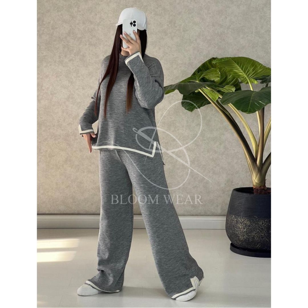 【Anyone more】Syoju Slim Zip-Up Bootcut Two-Piece Set Crush Silk Knit - Tube Top Pocket Jumpsuit - Dreamy Floral