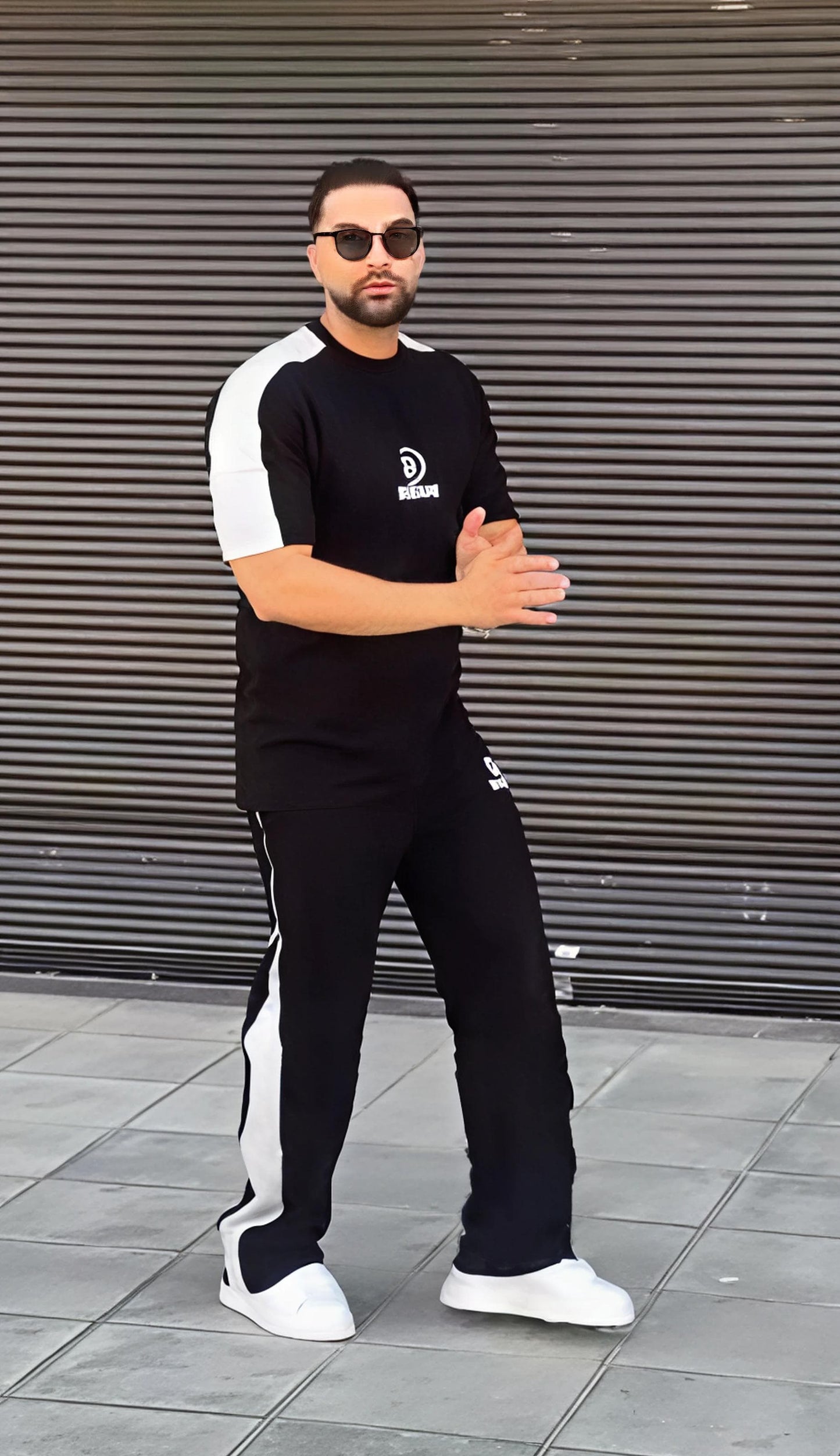 Q-08 DudeDrapes Shadow Strike Set – Monochrome Edition